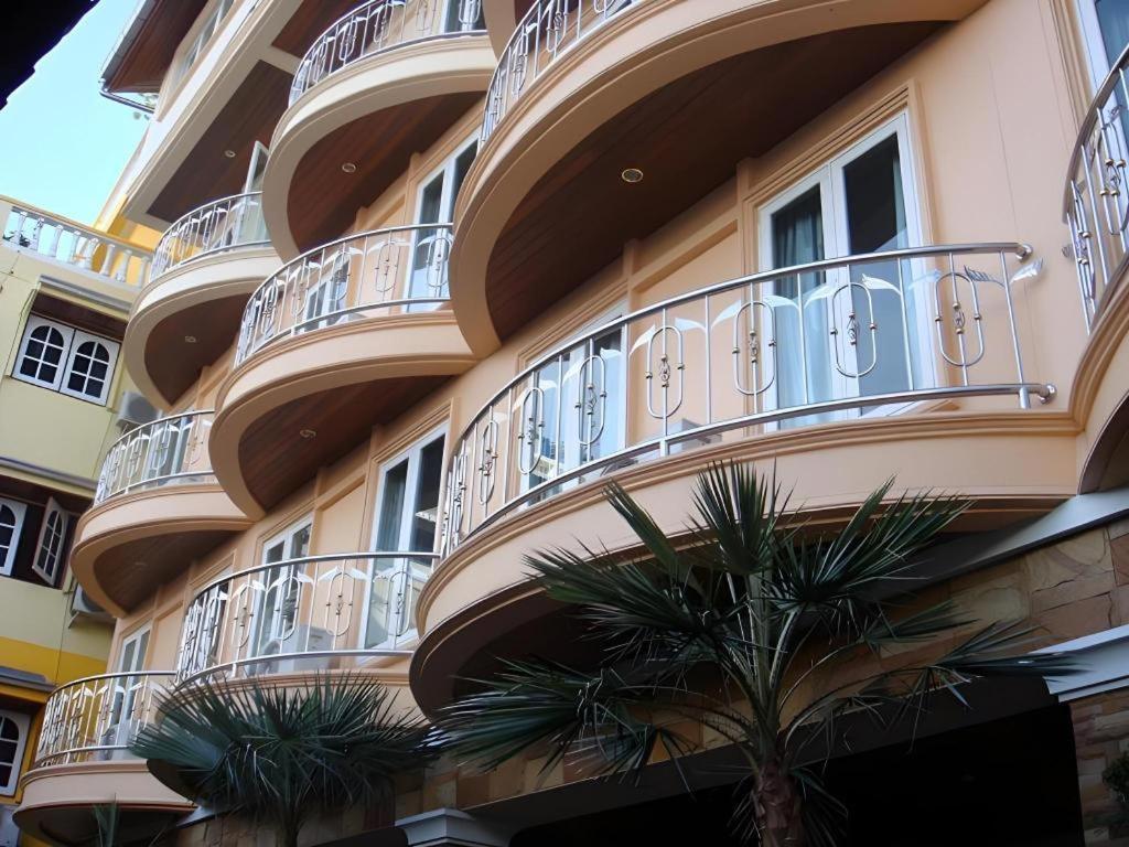 P.72 Hotel Pattaya Exterior foto